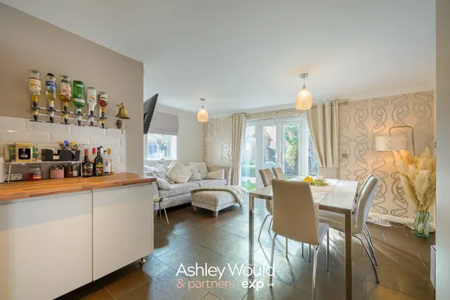 Conway Drive, Rowley Regis, B65, photo 3
