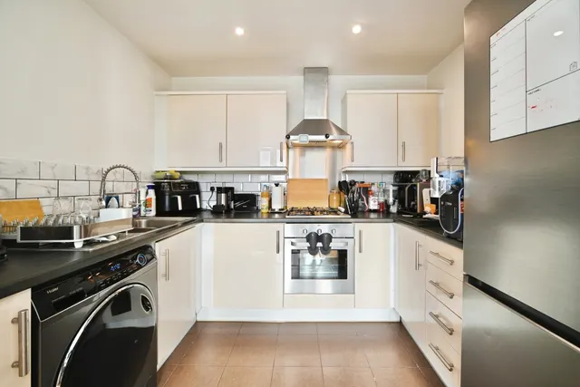 Photo 3 — Magnetic Crescent, ENFIELD, Middlesex, EN3