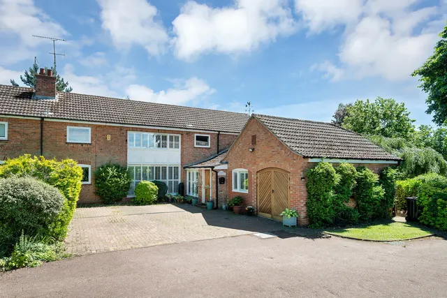 Grange Park, Cropwell Butler, NG12, photo 1