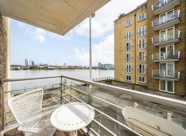 Millennium Drive, Isle Of Dogs, E14, photo 1