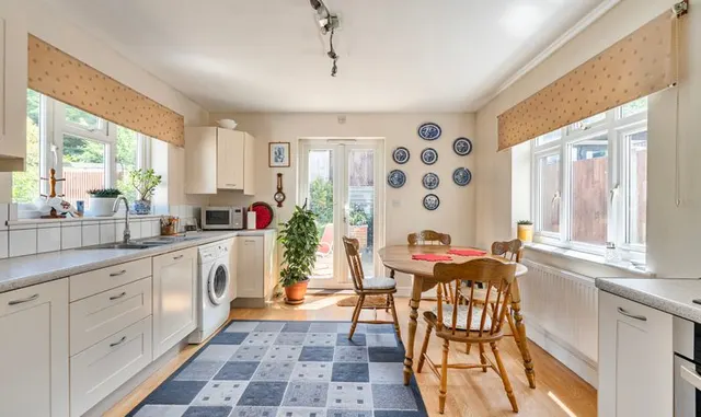 Beech Way, Epsom, KT17, photo 1