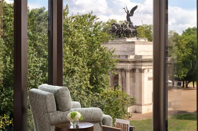 Photo 3 — The Peninsula Residences, 1 Grosvenor Place, Belgravia, London, SW1X 7DL