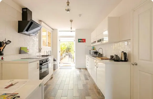 1 bedroom house, Tucker Street, Wells, BA5