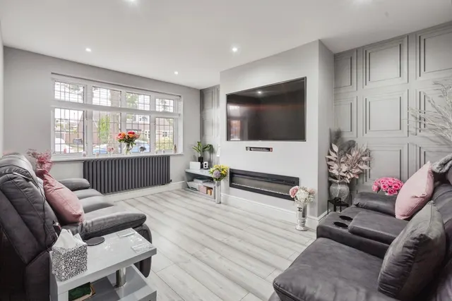 Crossdale Road, Hindley Green, WN2, photo 1
