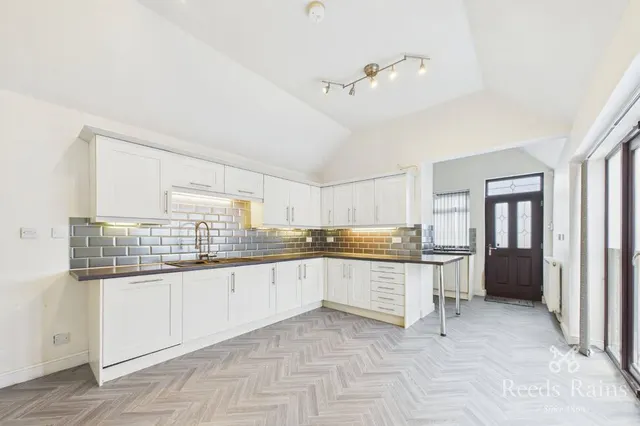 Whitcliffe Road, Cleckheaton, BD19, photo 3