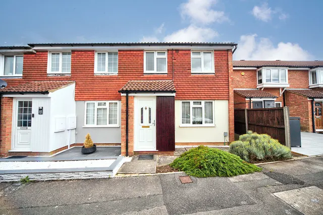 Claverley Green, Luton, photo 1