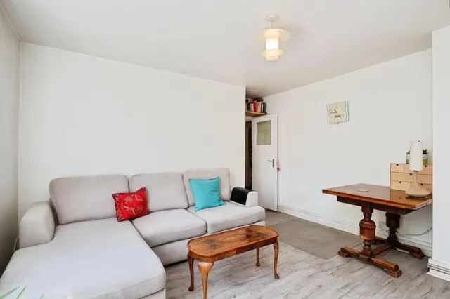 Charnwood Street, London, E5, photo 3