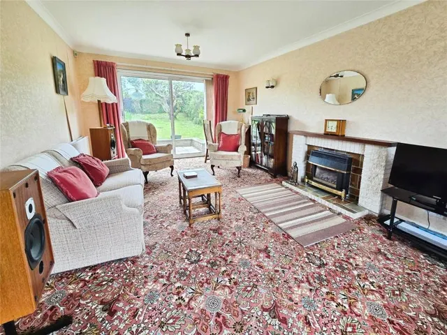 Summers Lane, Totland Bay, PO39, photo 3
