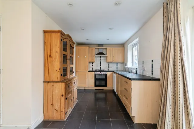 Woodland Close, Watnall, NG16, photo 2