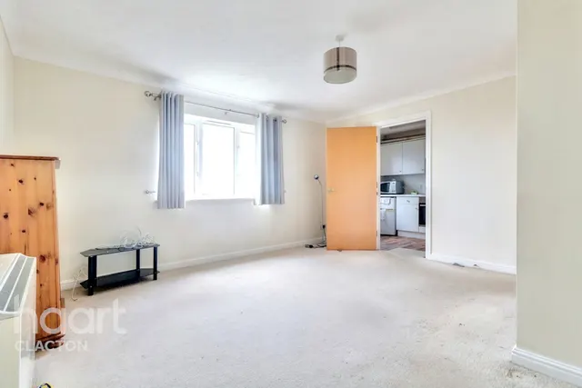 Selsey Avenue, Clacton-On-Sea, CO15, photo 3