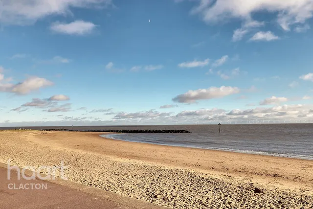 Selsey Avenue, Clacton-On-Sea, CO15, photo 1