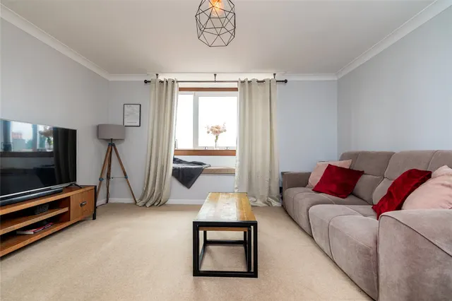 Gladstone Place, Dyce, AB21, photo 2