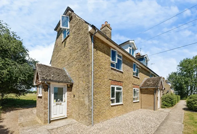 Park Terrace, Throwley Forstal, Faversham, photo 1
