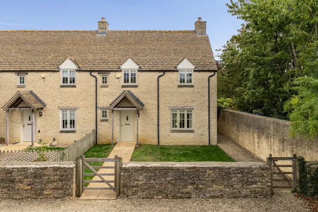 Arlingdon Fields, Cirencester, GL7, photo 1