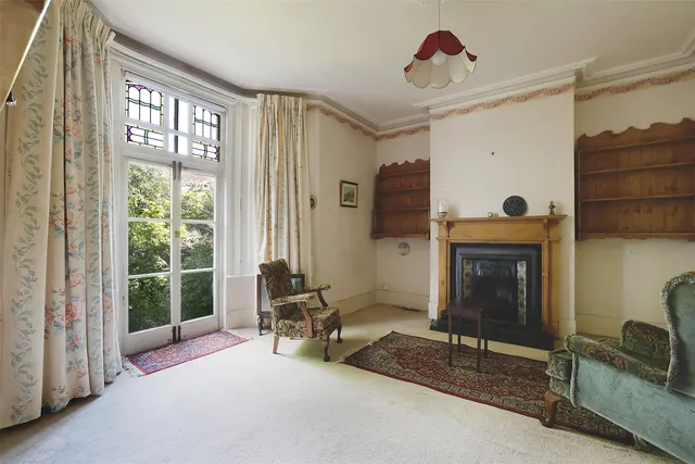 Reigate Road, Redhill, RH1, photo 1