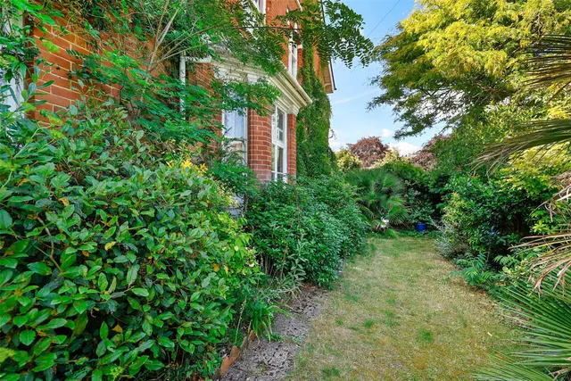 Reigate Road, Redhill, RH1, photo 3