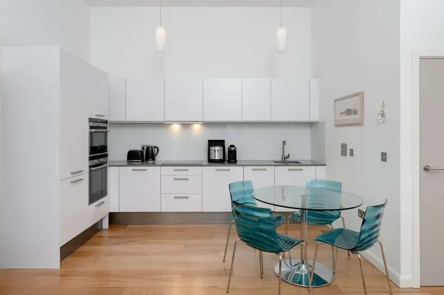 Photo 3 — Simpson Loan, Quartermile, Edinburgh, Midlothian, EH3 9GN