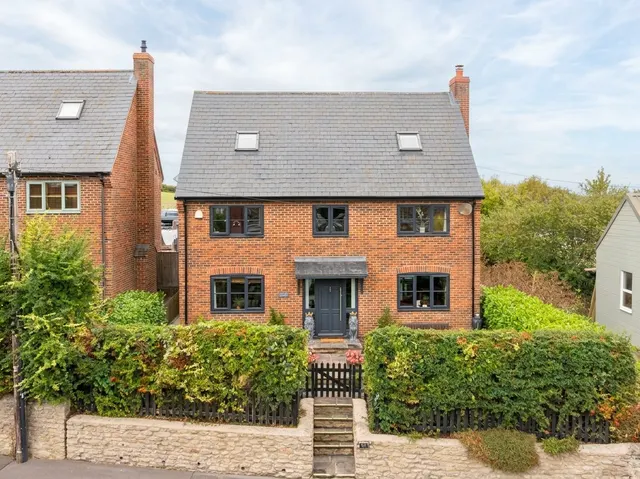 Main Street, East Challow, OX12, photo 1