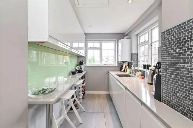 Photo 3 — St. Ann's Terrace, St. John's Wood, London, NW8 6PJ