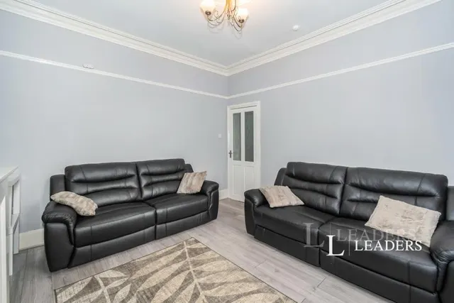 Westfield Terrace, Bradford, BD2, photo 3