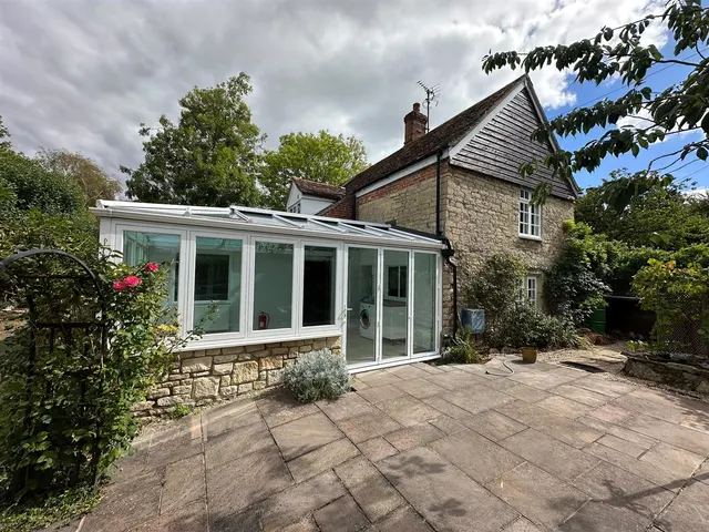Orchard Close, Newton, photo 2