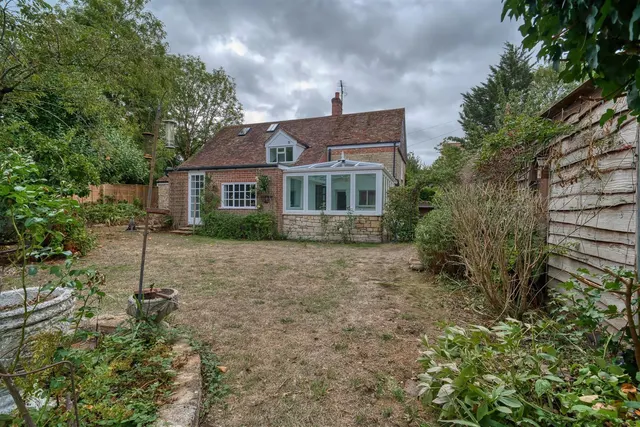 Orchard Close, Newton, photo 1