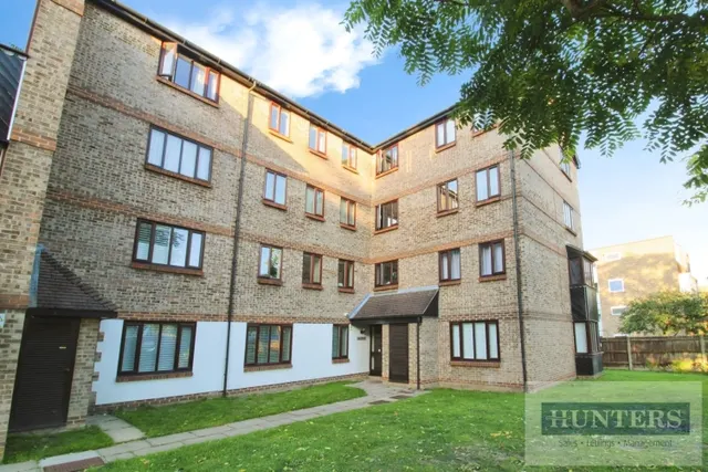 Chalkstone Close, Welling, Kent, DA16, photo 1