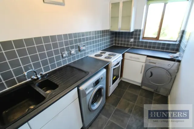 Photo 3 — Chalkstone Close, Welling, Kent, DA16