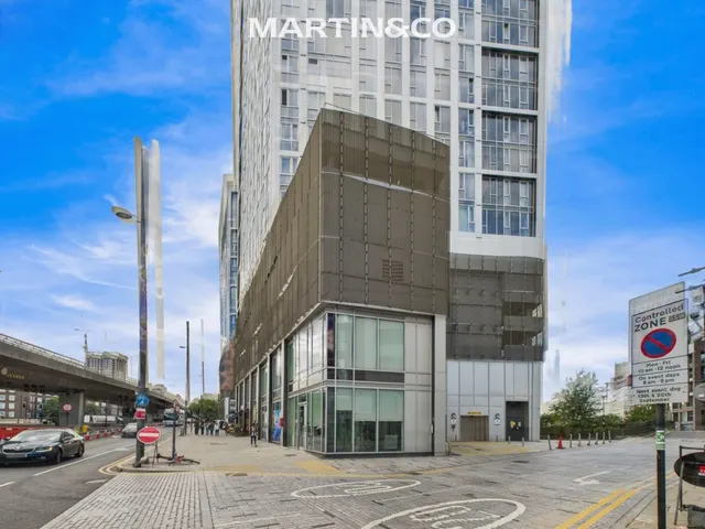 Sky View Tower, Stratford, E15, photo 1