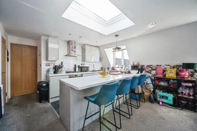 Elm Grove, Hayling Island, PO11, photo 3