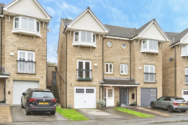 Pennythorne Drive, Yeadon, Leeds, photo 1