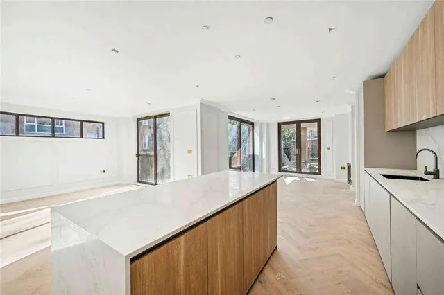 Photo 3 — Homer Row, Marylebone, London, W1H 4AP