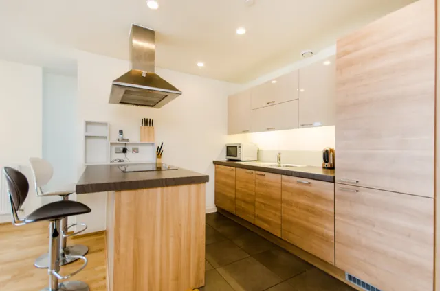 Photo 2 — 56 Cavatina Point, 3 Dancers Way, London