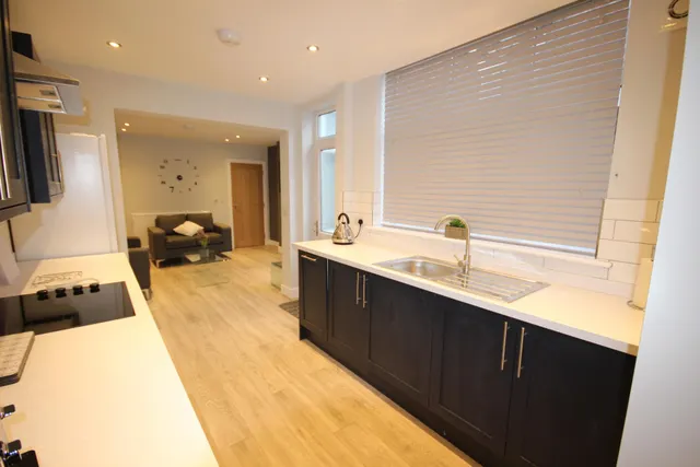 Belvedere Road, Burton upon Trent, DE13, photo 1