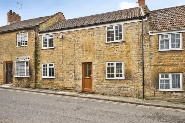 Hermitage Street, Crewkerne, photo 1