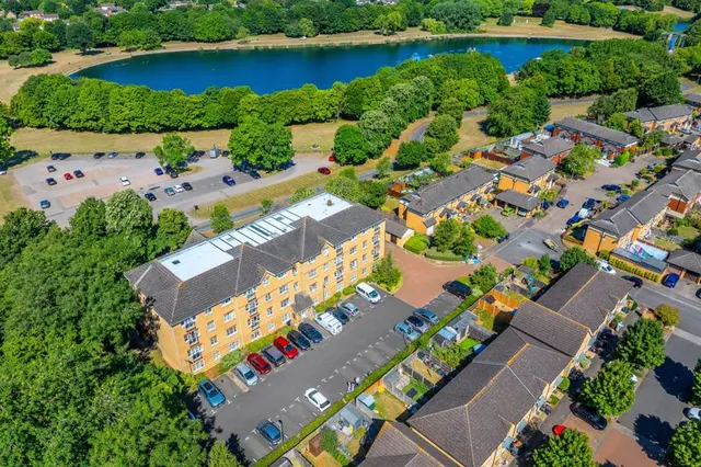 Photo 2 — Aylward Drive, Stevenage SG2 8UY