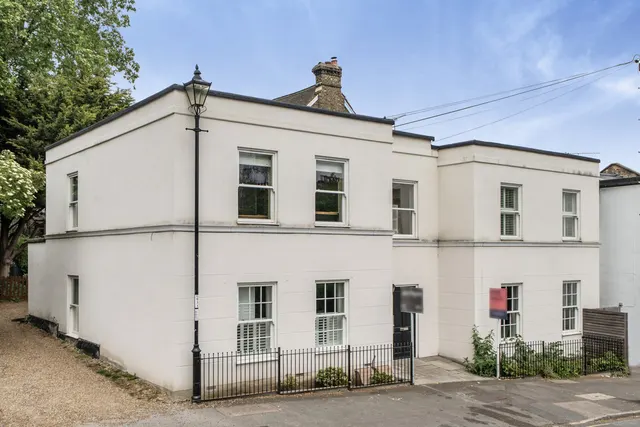 Brandram Road, SE13, photo 1