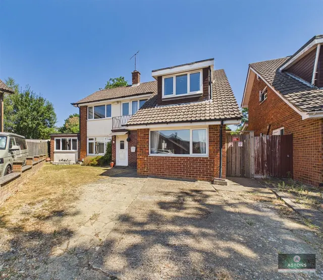 Harewood Close, Three Bridges, photo 1