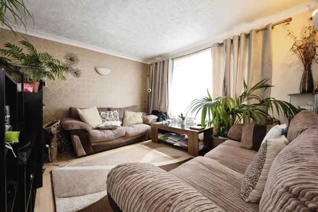 Walbrook Avenue, Springfield, MK6, photo 2