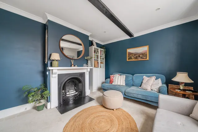 Photo 2 — Shaw Road, Newbury, RG14
