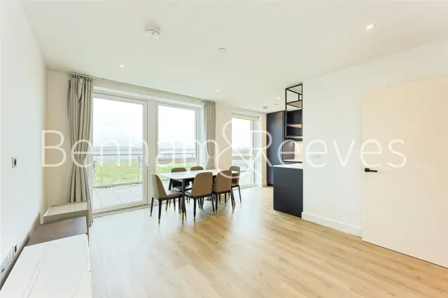 Caldon Boulevard, Wembley and Alperton, HA0, photo 2