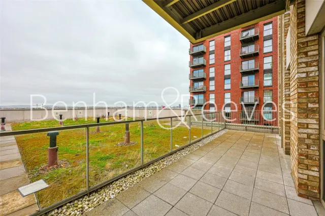 Caldon Boulevard, Wembley and Alperton, HA0, photo 3