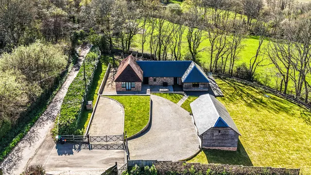 Brick Kiln Lane, Hadlow Down, Uckfield, TN22 4EJ, photo 1