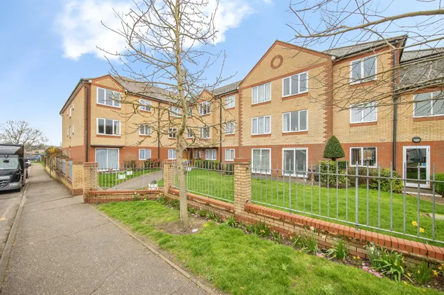 Exeter Drive, COLCHESTER, photo 1