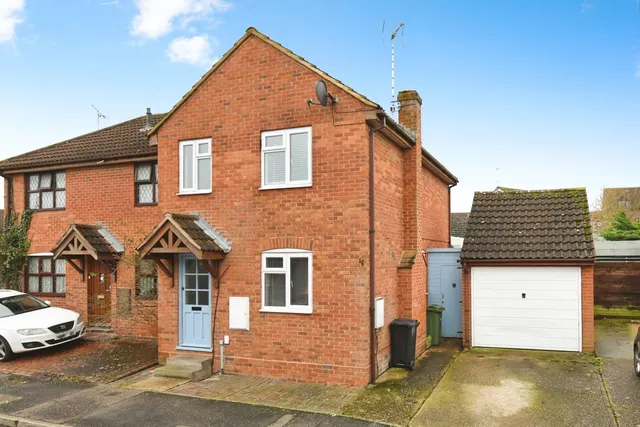 Pennyroyal Crescent, Witham, Essex, CM8, photo 1