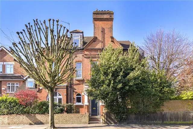 Nightingale Lane, London, SW12, photo 1