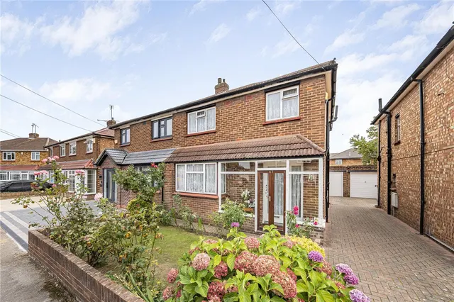 Maxwell Road, West Drayton, UB7, photo 1