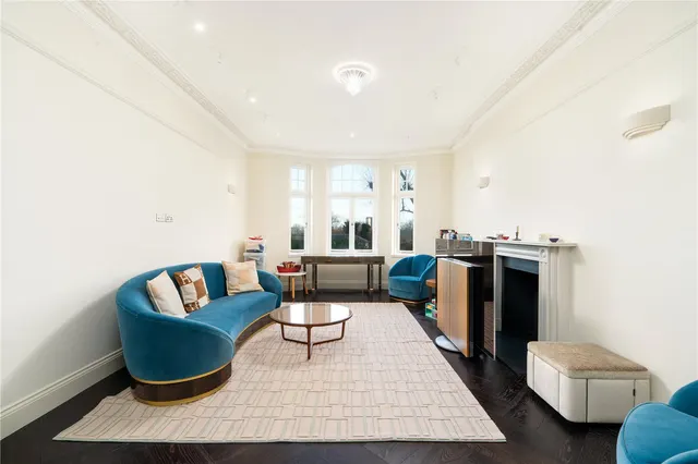 Photo 2 — North Gate, Prince Albert Road, St John's Wood, London, NW8 7EJ