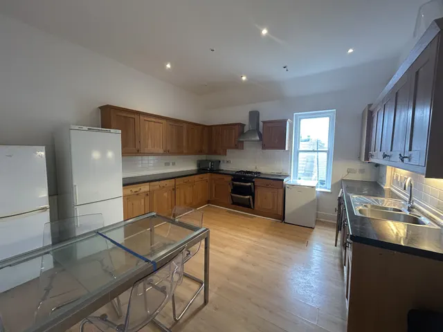 Strathalyn, LL12, photo 2
