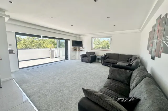 St Valerie Road, BH2, photo 2